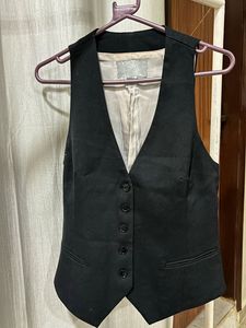 H&M Black V-Neck Buttoned Vest