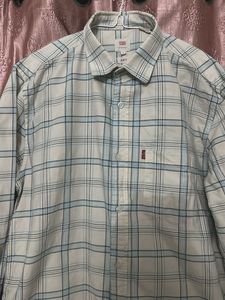 Levi’s shirt