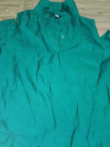 Stylish Green Cold-Shoulder Top