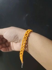 Beautiful Yellow Beads Bracelet For Daily Wear
