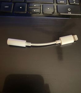 Apple Lightning to 3.5mm Headphone Jack Adapter