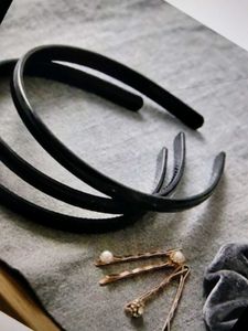 Sleek Black Headband 2 pic