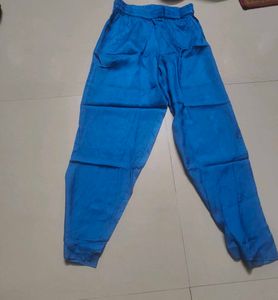 Avaasa v neck kurta pant set new with tag