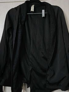 Elegant Black Lace Trim Robe