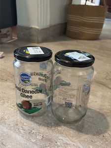 Glass jar