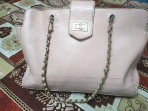 Chic Pink Textured Shoulder Bag