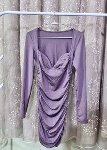 V-neck bodycon dress