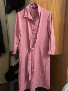 Chic Pink Collared Midi Dress