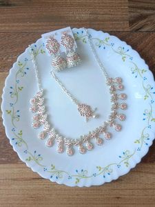 Elegant Pink Stone Jewellery Set