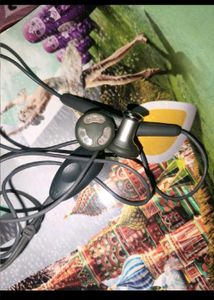 Vintage Motorola's 2.5mm Wired Earphone