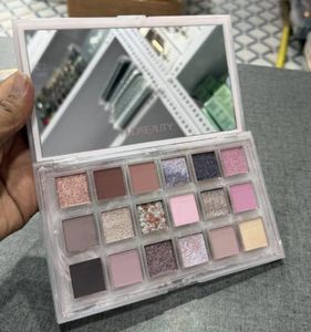 Huda Beauty Eyeshadow Palette