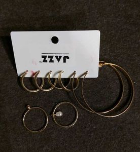 Jazz Gold Tone Hoop Earrings Set with 2 rings