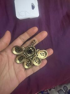 Vintage Icing Pendant