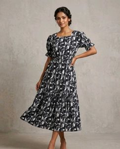 Chic Black &amp; White Print Tiered Dress