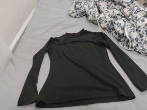 Black Long Sleeve Cutout Top