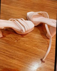 Chic Strappy Platform Heels