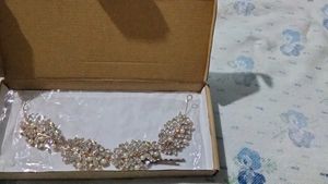 Elegant  Pearl Headpiece(Totally new p
