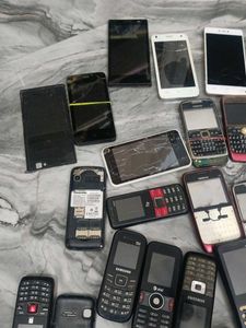 Mixed Lot of Mobile Phones