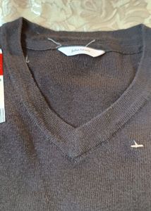 Black Tee's