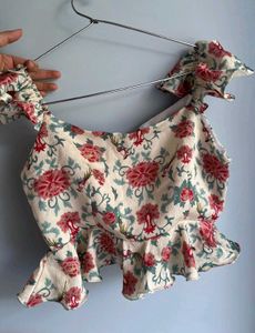 Floral Print Ruffle Crop Top