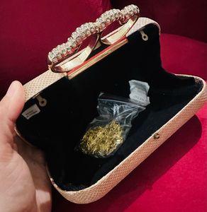Sparkling Heart Ring Clutch