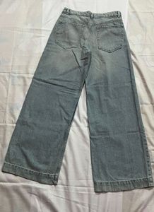 pinkie Light Wash Wide Leg Jeans size 28