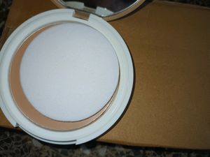 Brand New  Myglamm  Compact
