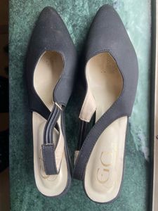 Elegant Black Slingback Heels