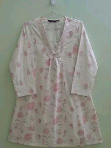 Pretty Floral Print Kurta