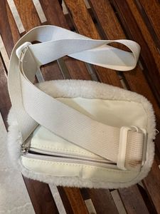 Dravina Waist Bag For Women &amp; Men
