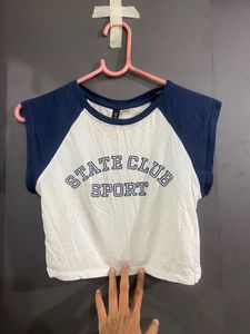 H&M Sport Club Graphic Crop Top