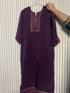 Elegant Purple Embroidered Kurta