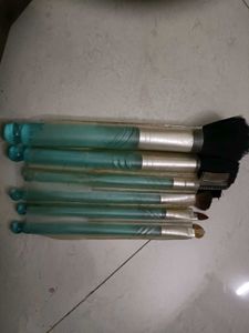 make-up brushes
