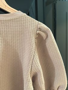 Round Neck Puff Sleeve Sweatshirt Top, Bust- 34/36