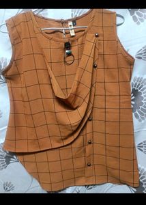 Trendy Grid Pattern Sleeveless Top