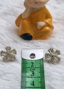Sparkling Flower Stud Earrings