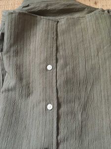 Men's Textured Button-Up Shirt