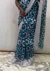 Elegant Printed Saree with blouse piece