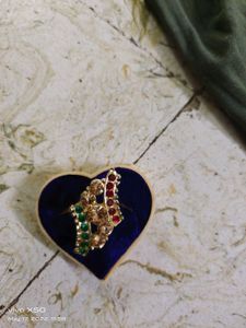 Brand new adjustable hand ring unused