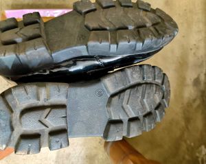 Roadster Chain Loafer For Women