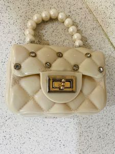Chic Pearl Handle Clutch Bag