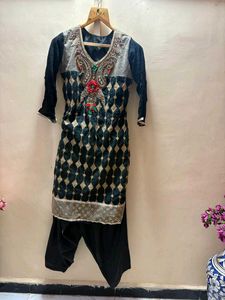 Black Salwar Kameez Suit