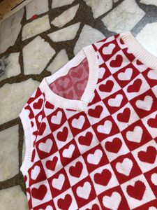 Red Heart Pattern Vest