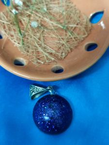 Sparkling Blue Stone Pendant Necklace