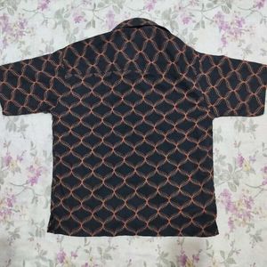 Elegant Black crop short with pocket and Unique Pa