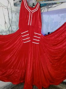 red heavy party' wear gown
