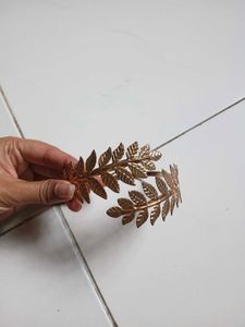 Golden Leaf Arm bracelet