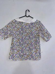 Floral Print Top with Peter Pan Collar