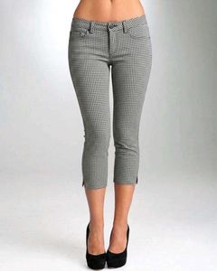 uniqlo cropped pants
