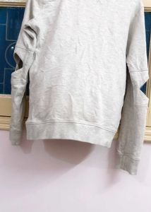 Cute Smiley Sweatshirt🩶🤍